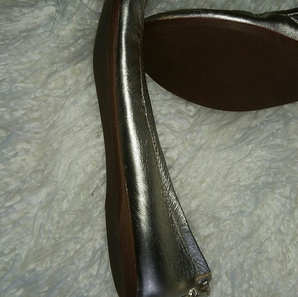 Talbots Gold Leather Ballet shoes - Picture 5 of 5